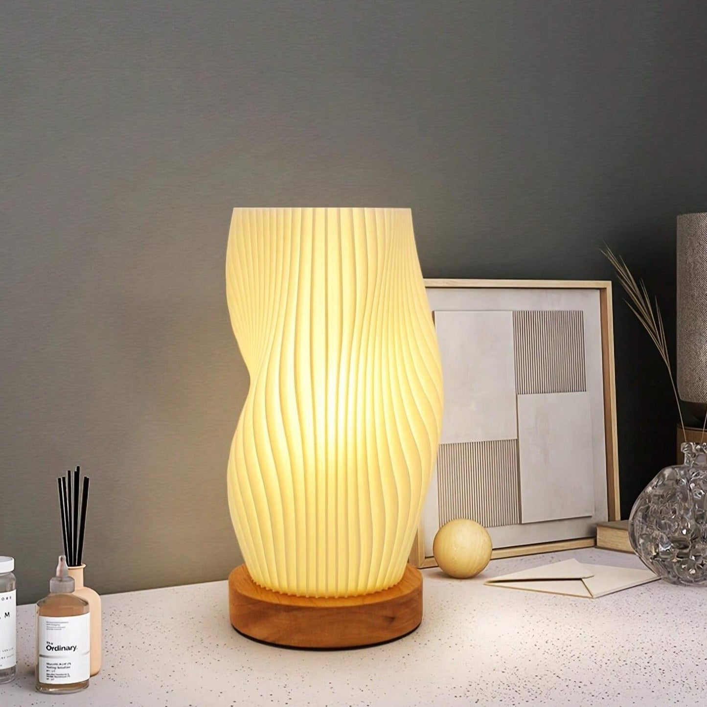 Lampe Sereine Wavecrest - Luminaire Décoratif Moderne pour Salon-6