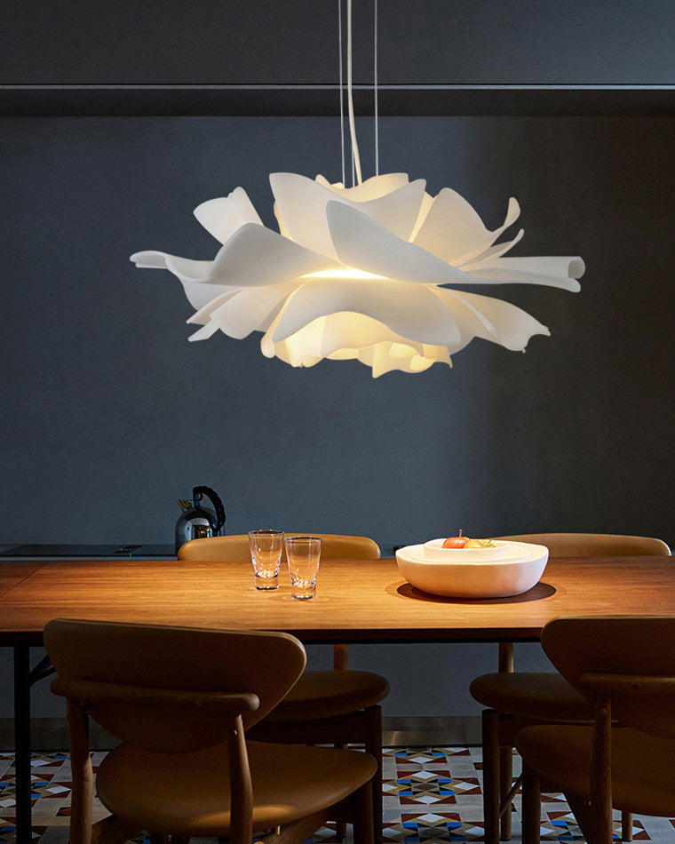 Petalia suspension