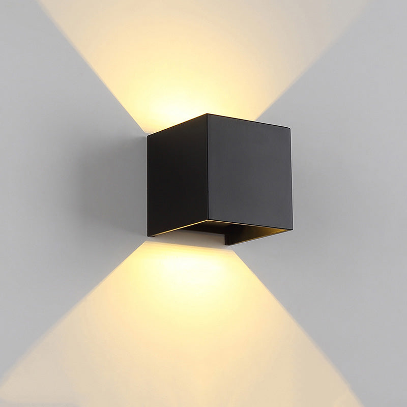 Applique Murale d'Extérieur - Éclairage Direct et Indirect