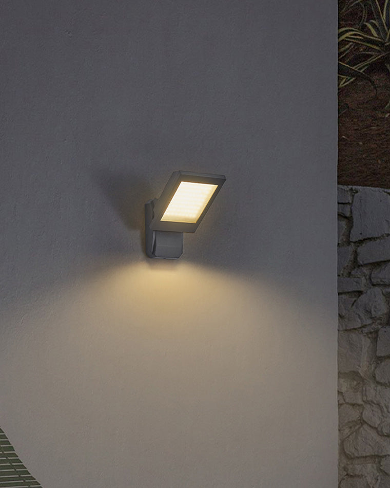 Outdoor Wall Light - Safe Glow
