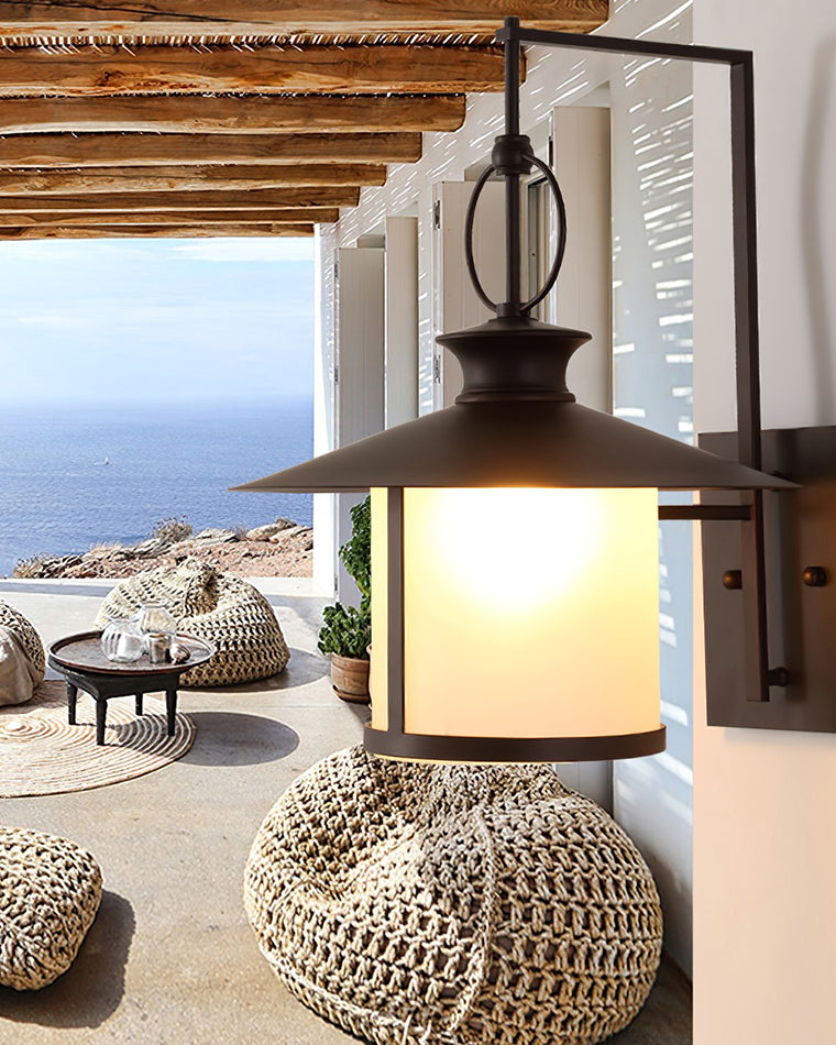 Coastal Outdoor Wall Sconce – Black Elegance and Seaside Style