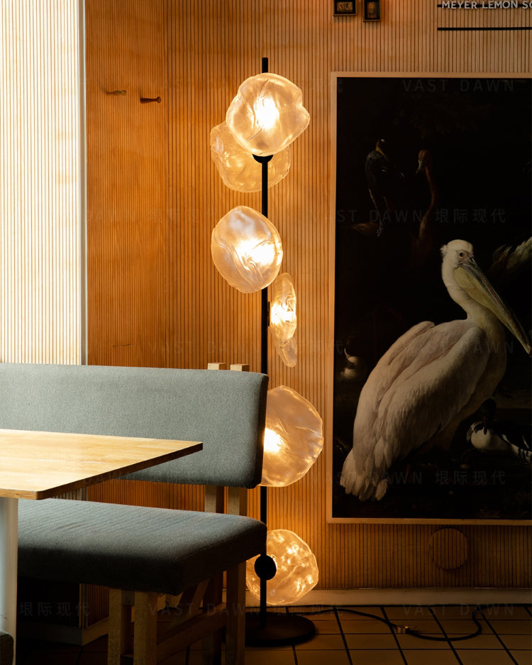 Breath of Radiance Floor Lamp