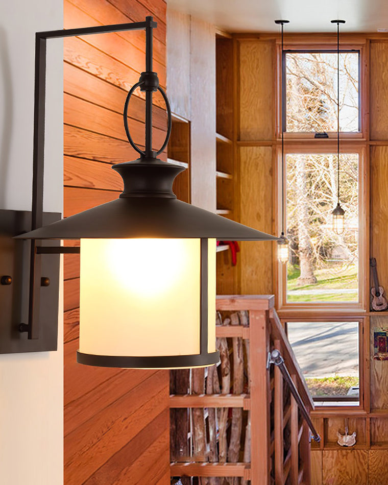 Coastal Outdoor Wall Sconce – Black Elegance and Seaside Style
