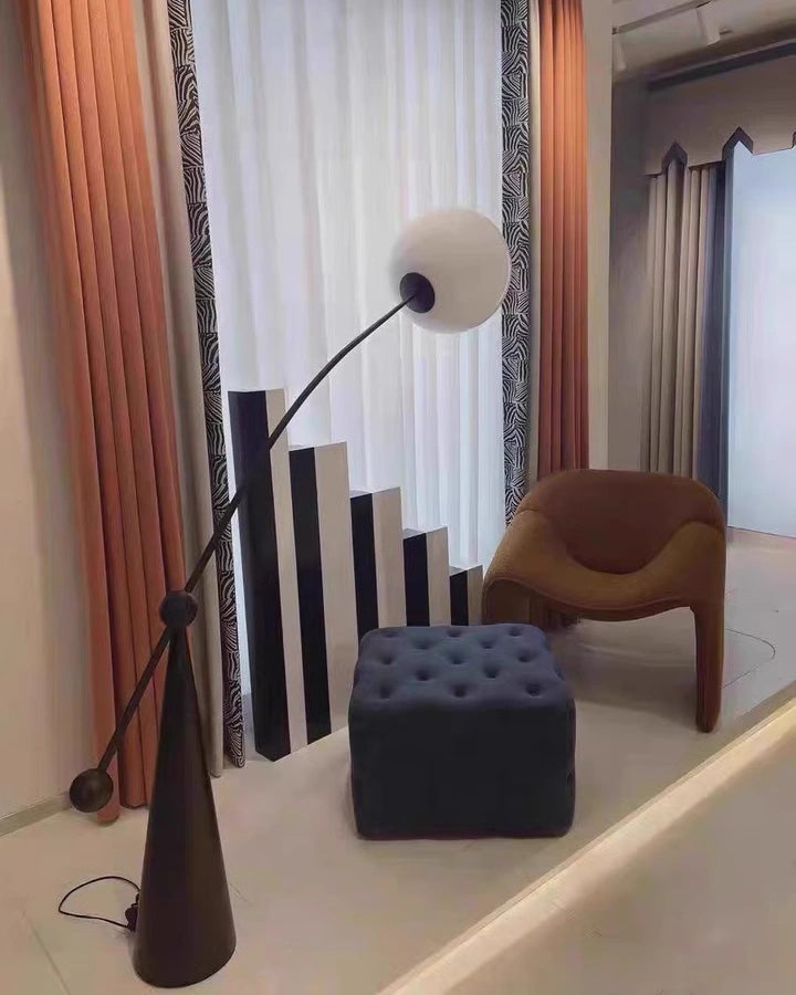 Lampadaire Porte-à-Faux Globe en Verre