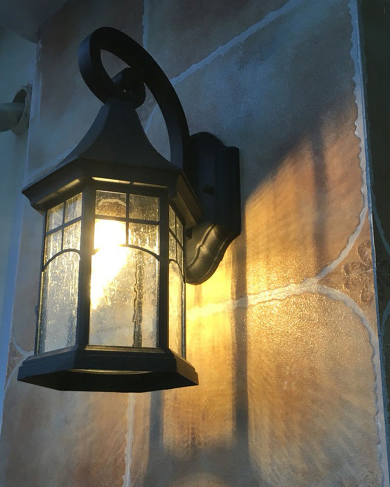 Colonial Outdoor Wall Sconce – Vintage Black and Brown Glow