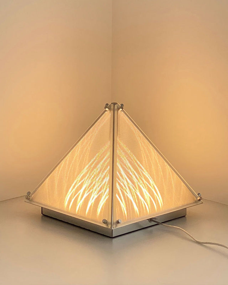 Lampe de Table Pyramidale