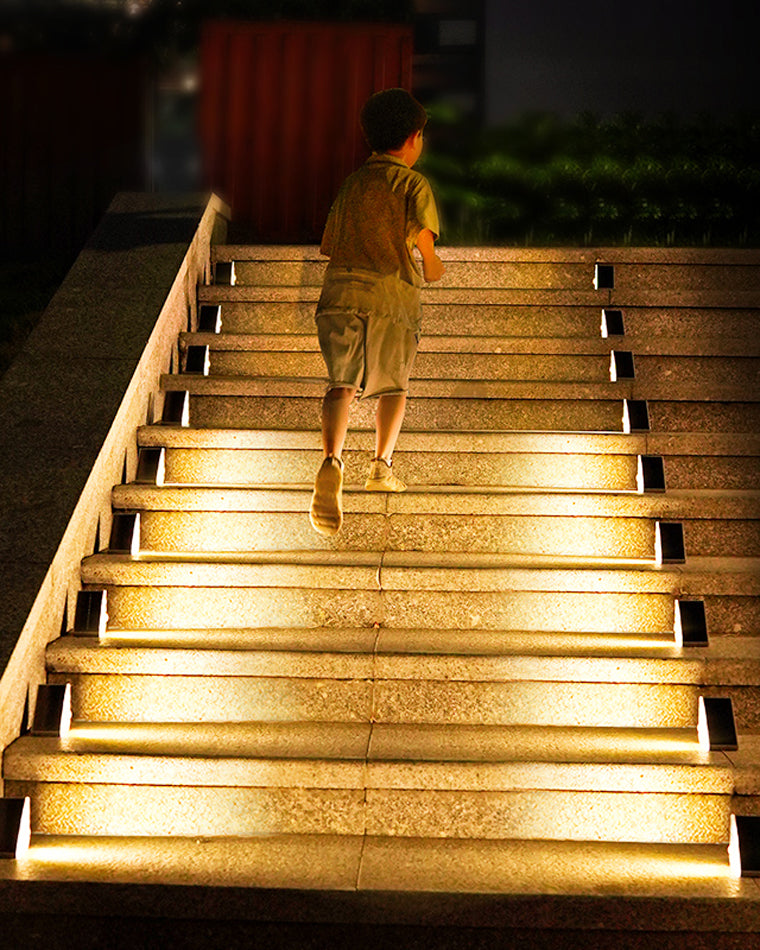 Solar Patio Light - SunMotion