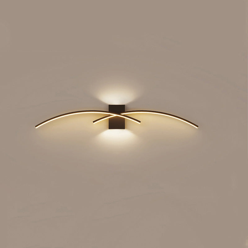 Elegant Wave Wall Light – Modern Design