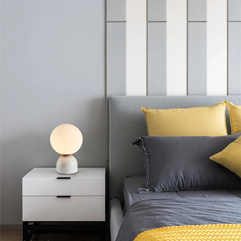Lampe en Verre Rond Marbre - Éclat Chic pour Salon