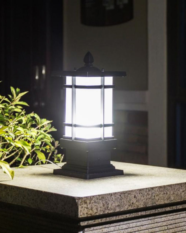 Lampe d'Extérieur Carrée - Élégance Solaire