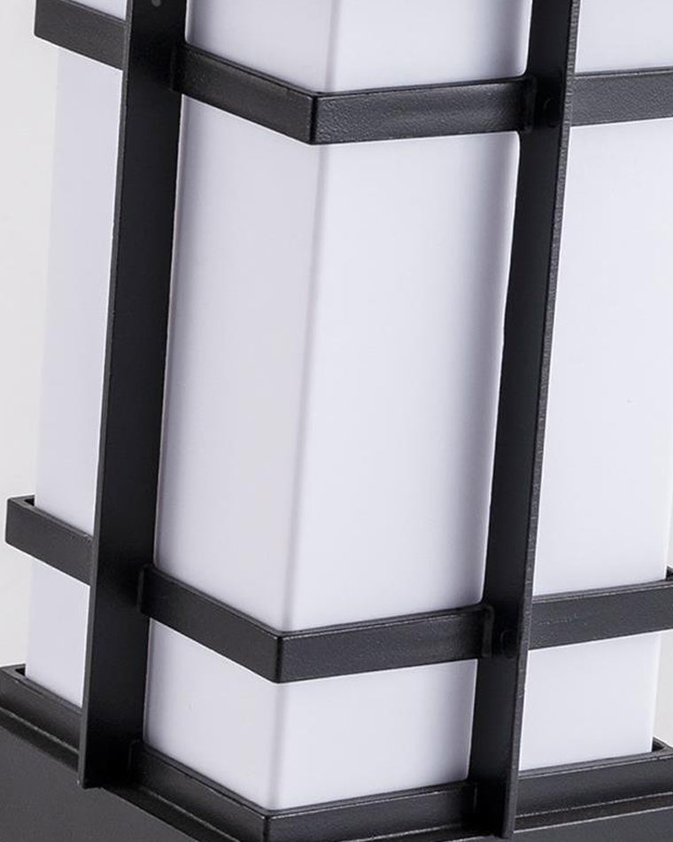 Lampe d'Extérieur Carrée - Élégance Solaire