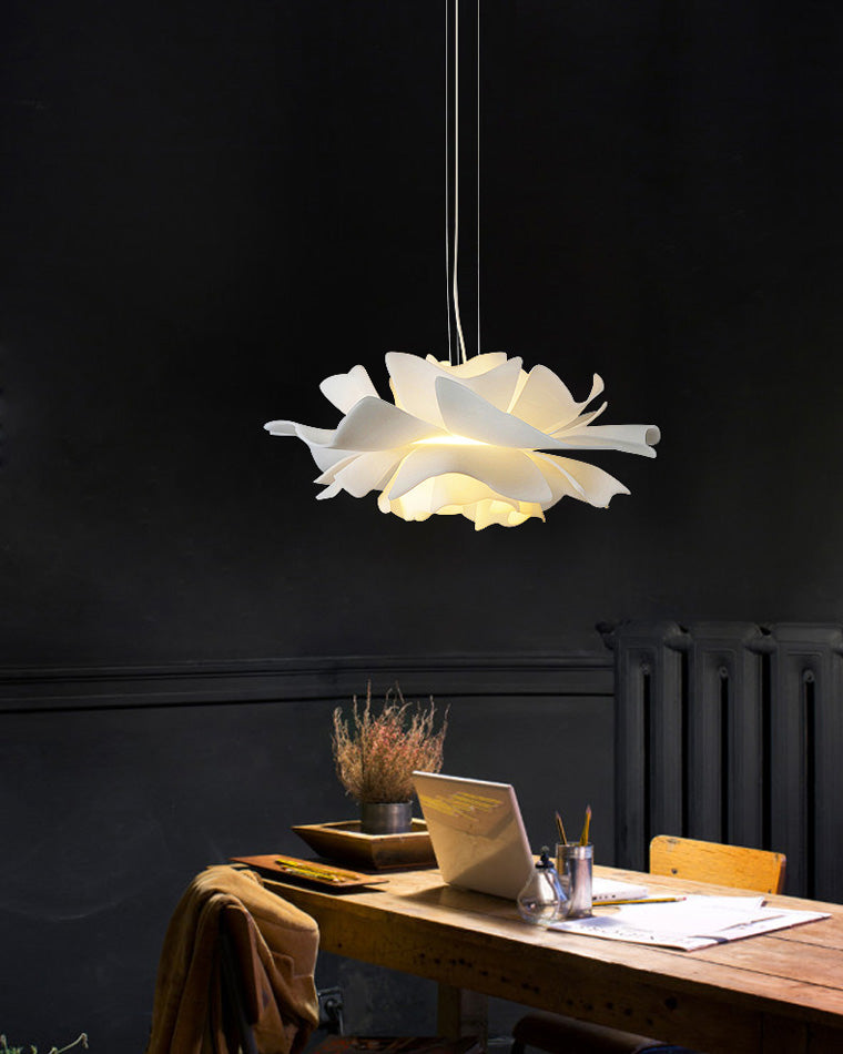 Petalia suspension