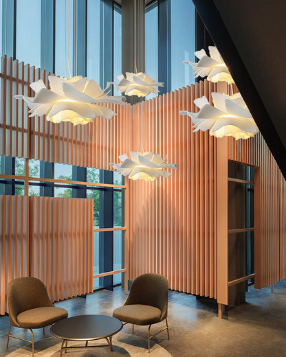 Petalia suspension