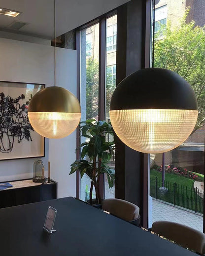 Prismatic Glass Spherical Suspension