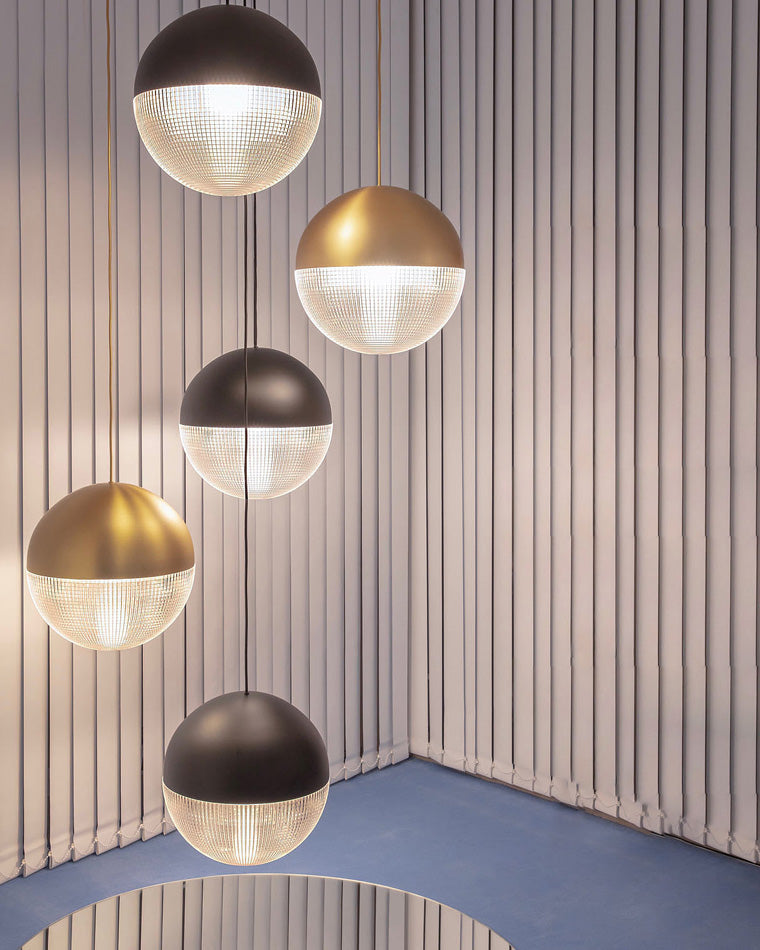 Prismatic Glass Spherical Suspension