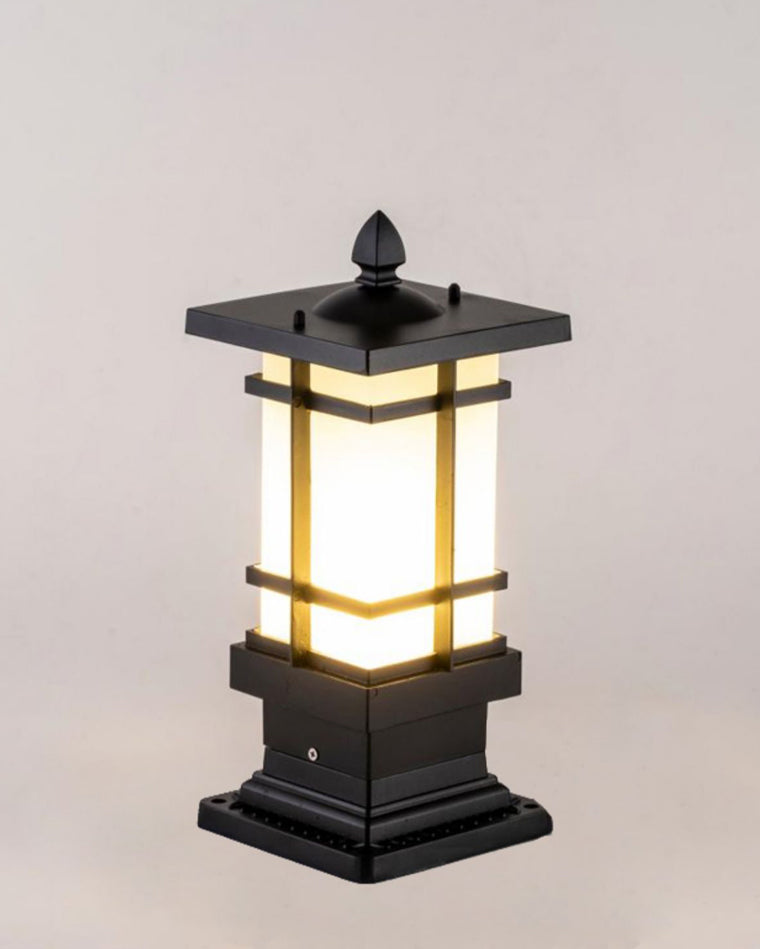Lampe d'Extérieur Carrée - Élégance Solaire