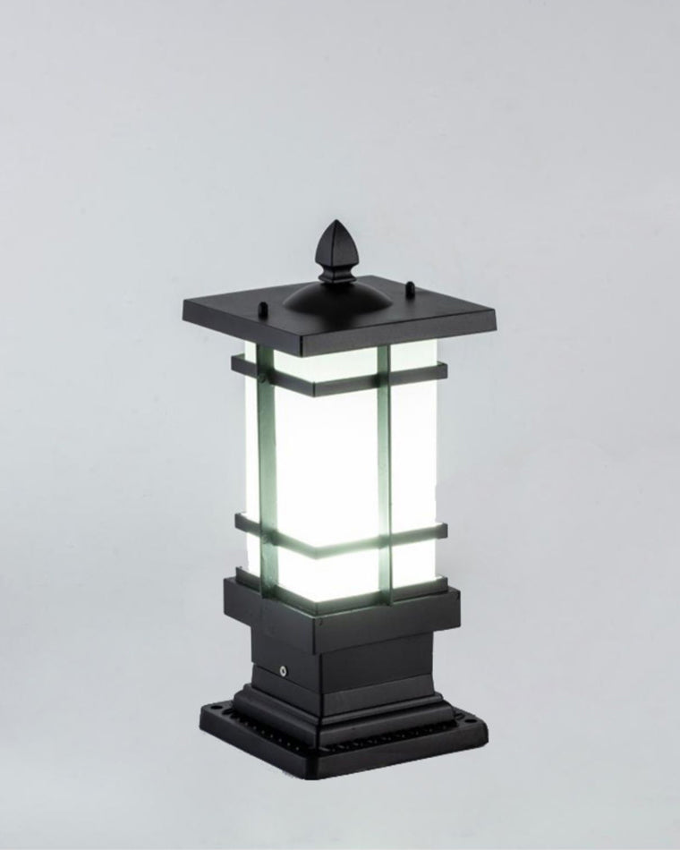Lampe d'Extérieur Carrée - Élégance Solaire
