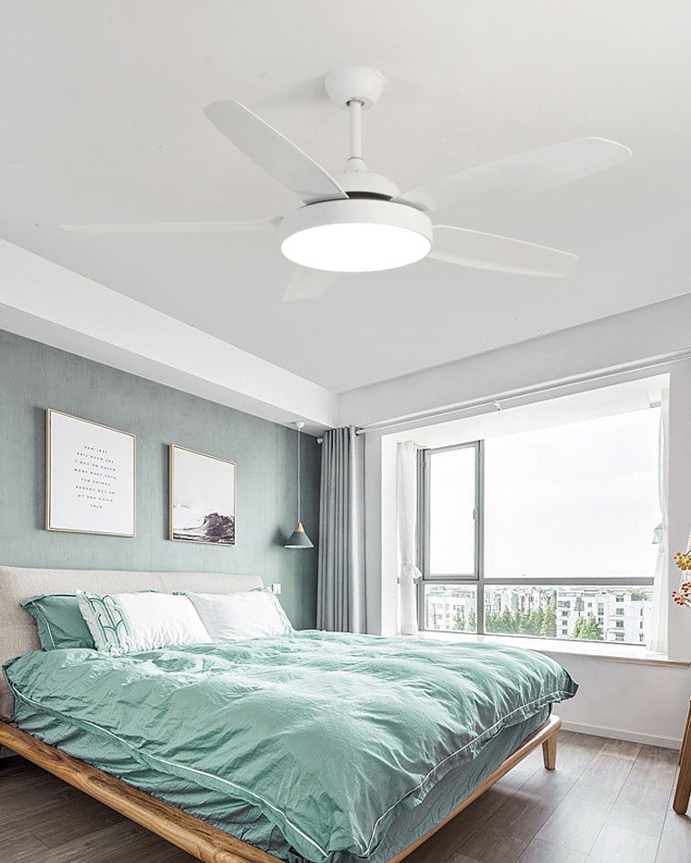 Pluma 5 Blade Fan