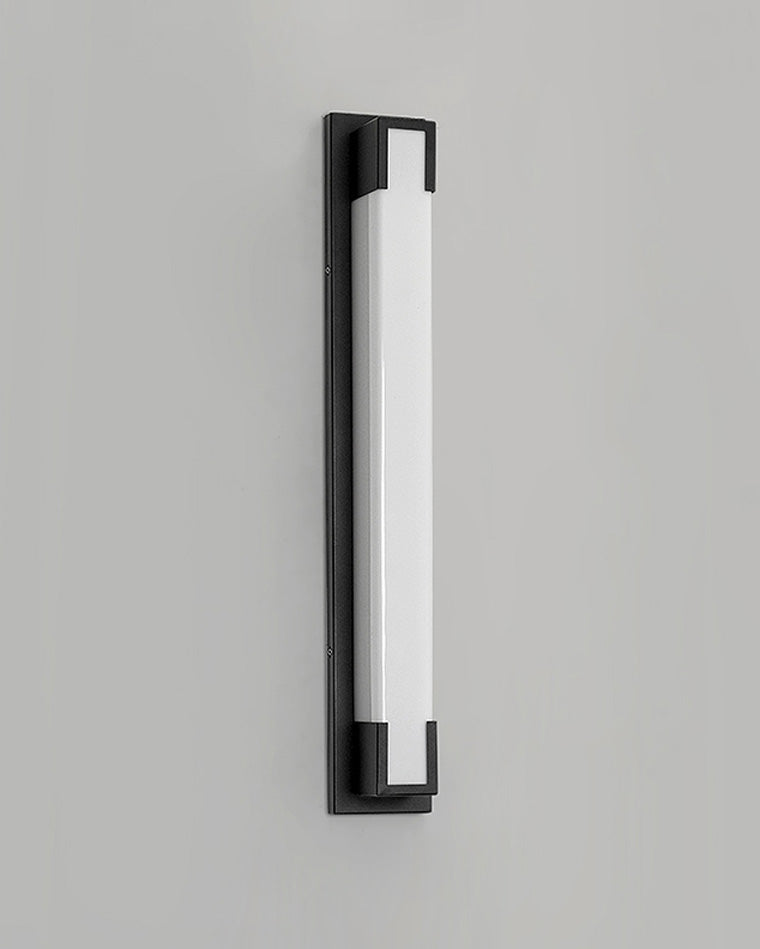 Linearéa Outdoor Wall Light – Contemporary Design