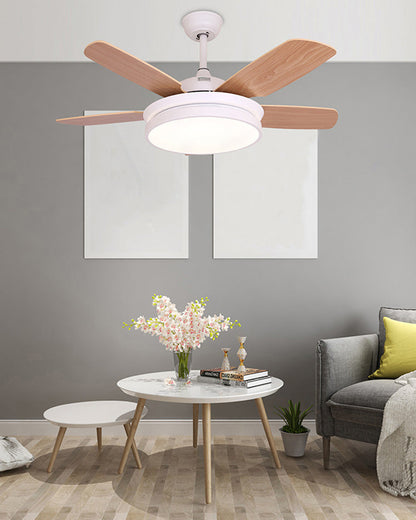 Isis 5-Blade Ceiling Lamp