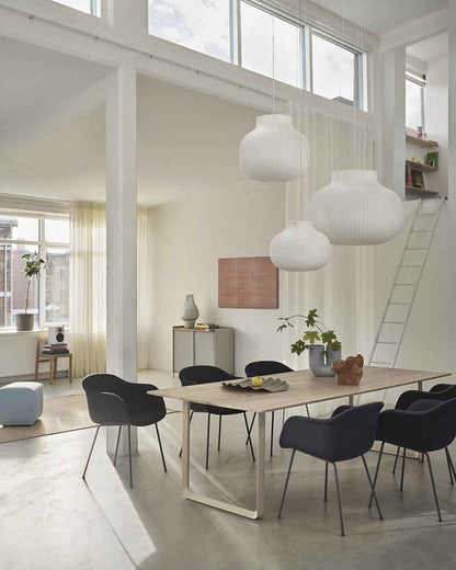 Silk Urn Pendant Light – Japandi Elegance