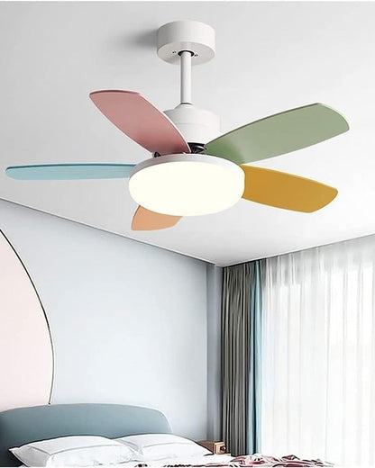 Scandinavian 5-Blade Ceiling Fan with Lighting