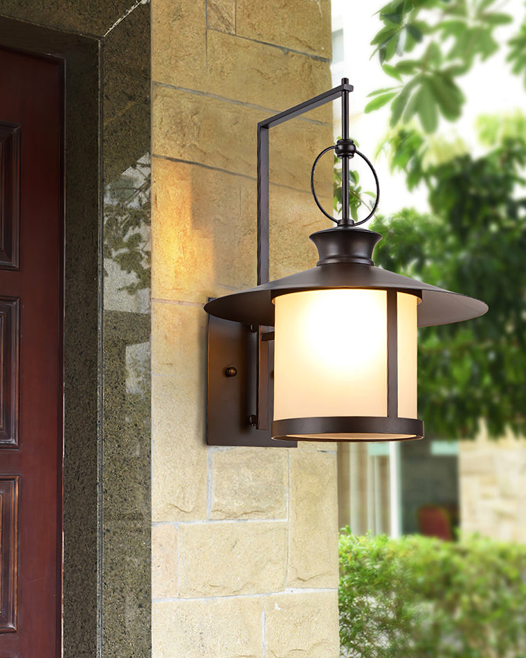 Coastal Outdoor Wall Sconce – Black Elegance and Seaside Style
