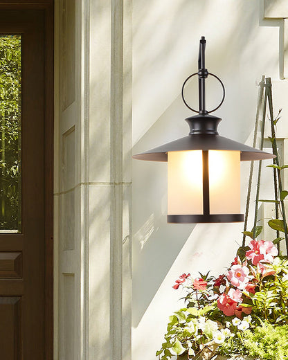Coastal Outdoor Wall Sconce – Black Elegance and Seaside Style