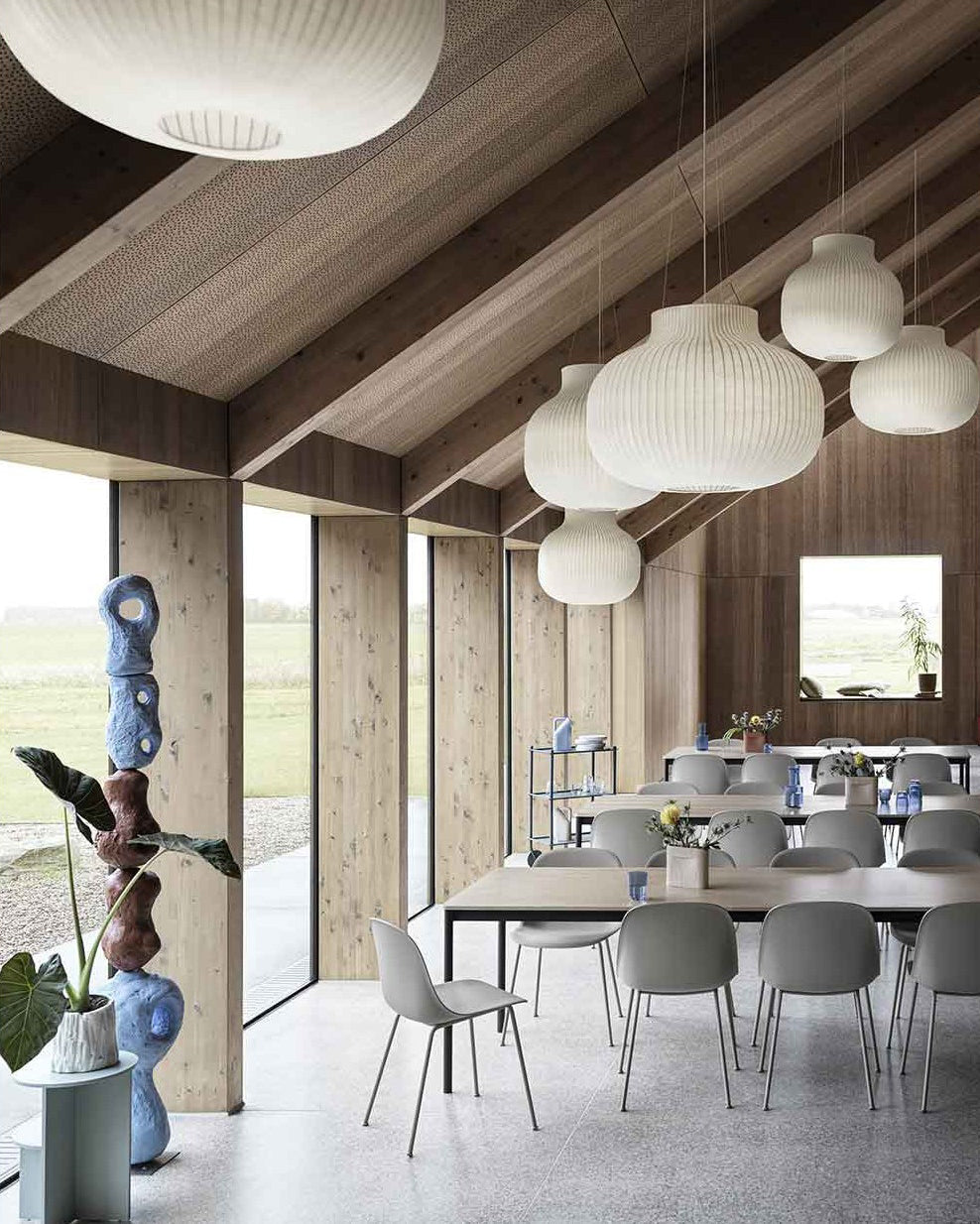Silk Urn Pendant Light – Japandi Elegance