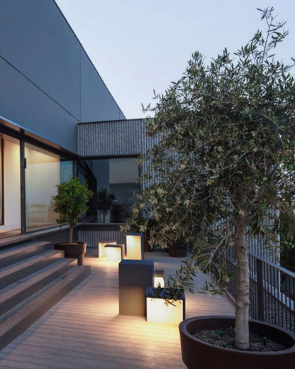 Cube Lounge Solar Lamp – Mood Lighting for Patio and Garden