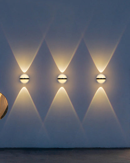 Globus Elegance Outdoor Wall Light – Refined Up and Down Lighting
