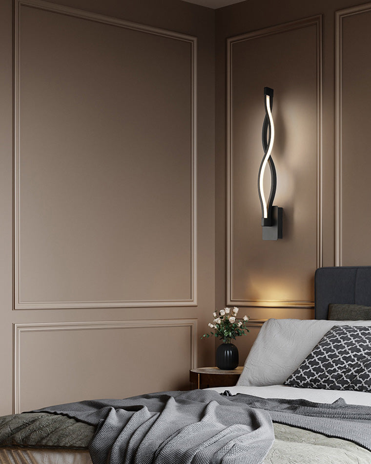 Musical Note Sculptural Wall Light - Modern and Creative Design