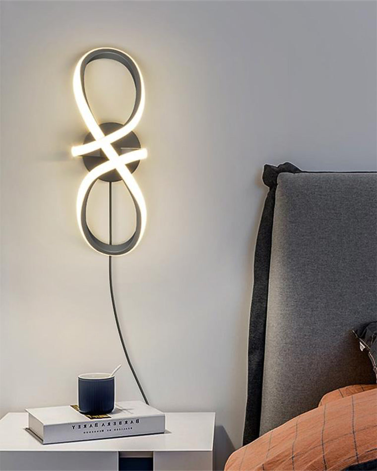Musical Note Sculptural Wall Light - Modern and Creative Design