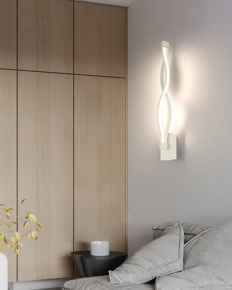 Musical Note Sculptural Wall Light - Modern and Creative Design