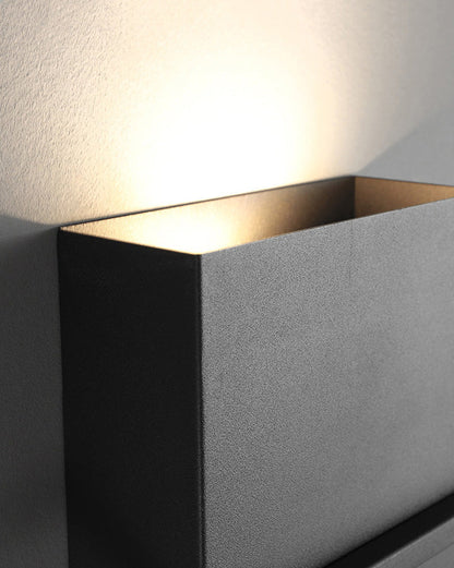Sculptural Wall Sconce – Modern and Elegant Design