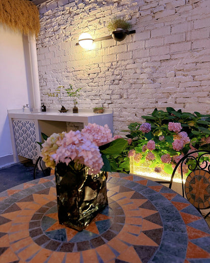 Plant Globe Wall Light