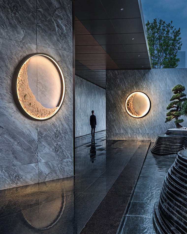 Round Moon Effect Wall Light