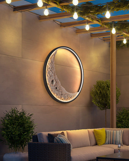 Round Moon Effect Wall Light
