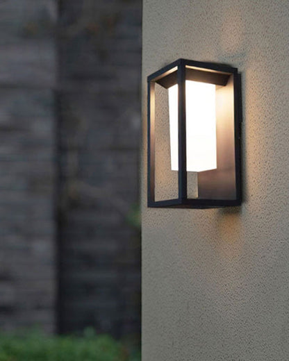 Astra Outdoor Wall Light – Contemporary Elegance and Welcoming Light