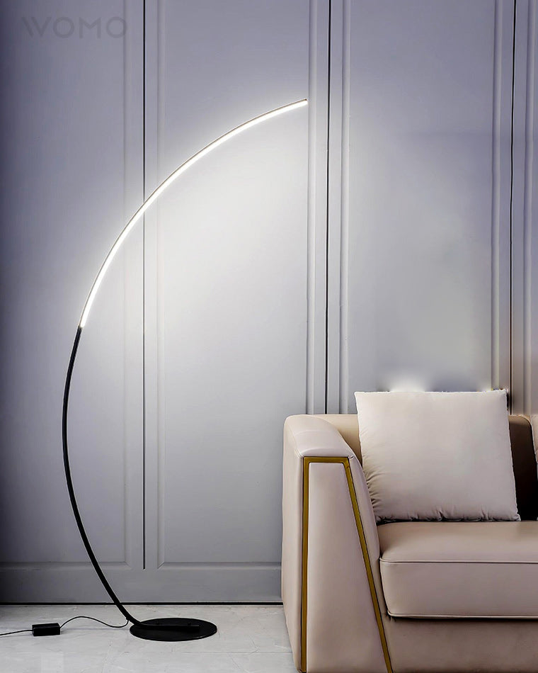 Lampadaire LED "Crescent Arc"