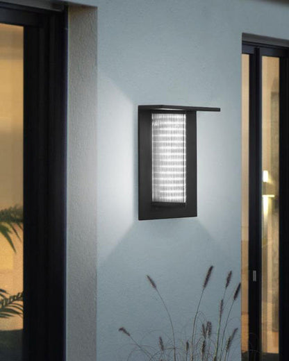 Black Eclipse Solar Sconce – Energy-Efficient Outdoor Wall Lighting