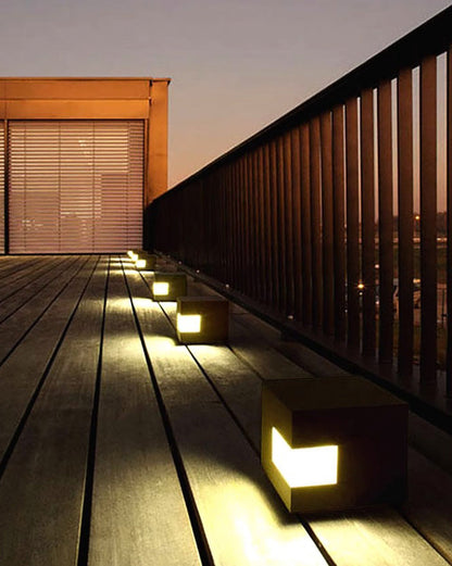Black Obelisk Solar Lamp – Pillar Lighting for Garden and Patio