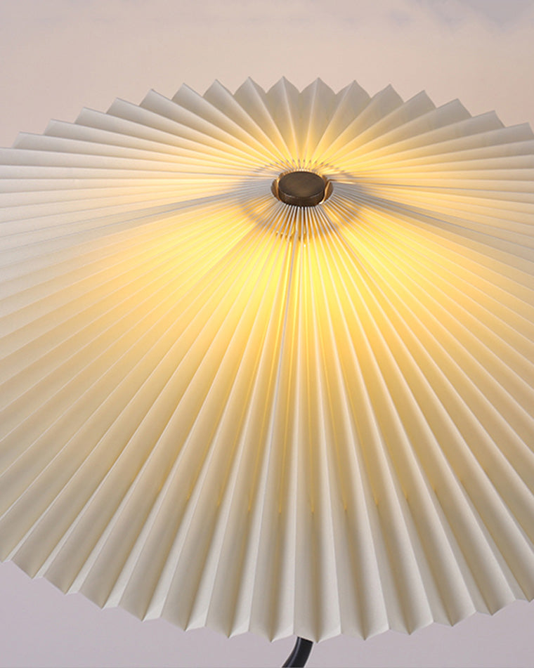 Wavy Pleated Table Lamp