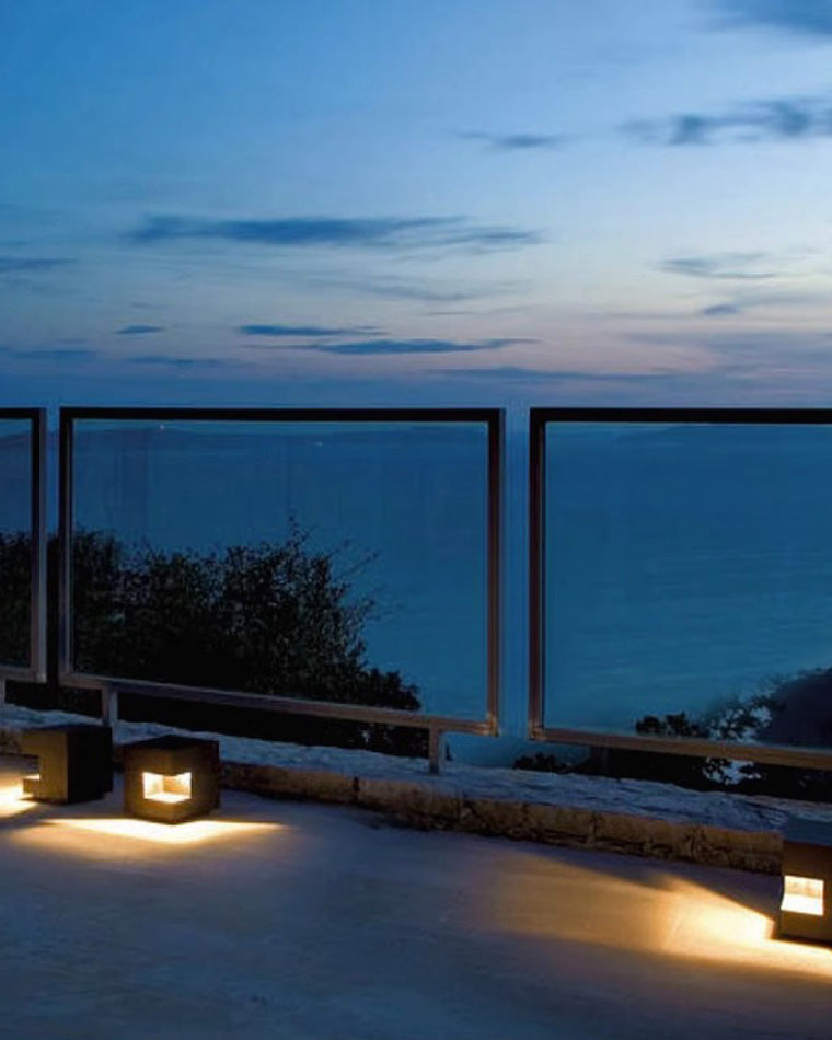 Black Obelisk Solar Lamp – Pillar Lighting for Garden and Patio