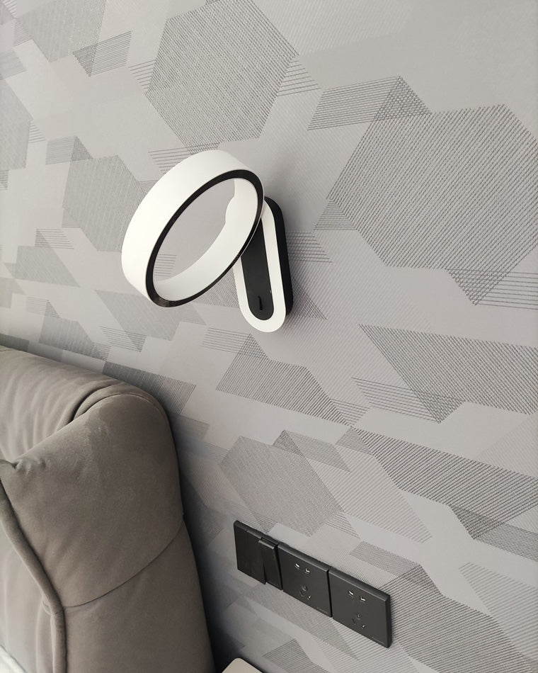 Applique Murale Cercle Ajustable – Éclairage Élégant et Moderne