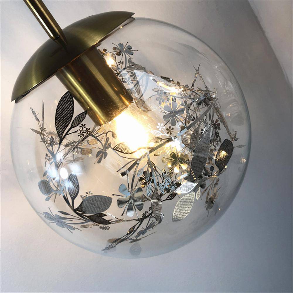 Applique Murale Design - Boule Dorée Élégante en Verre