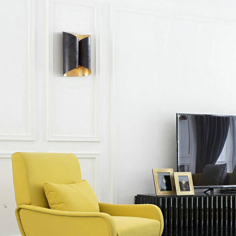 Applique Murale Design Enroulée - Noir et Doré