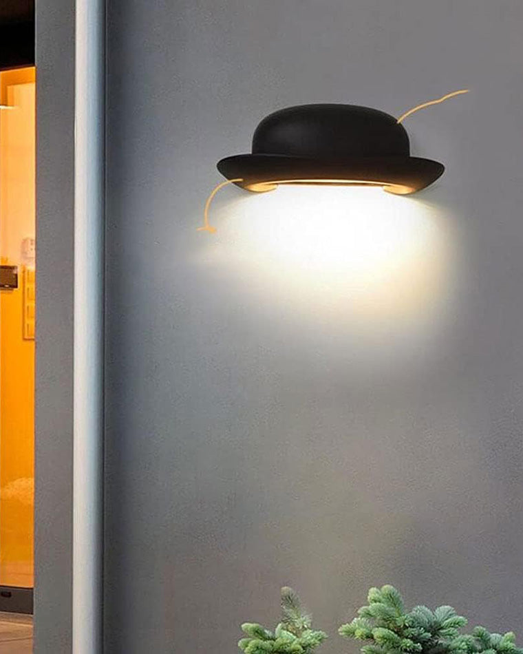 Applique Murale Extérieure Chapeau Noir – Éclairage Élégant et Contemporain