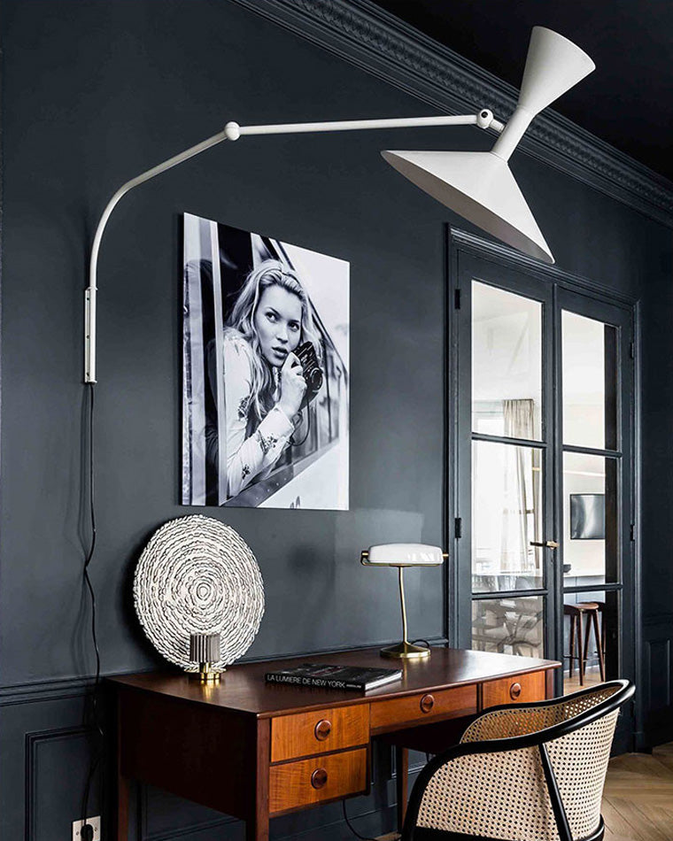Applique Murale Pivotante – Éclairage Modulaire et Élégant