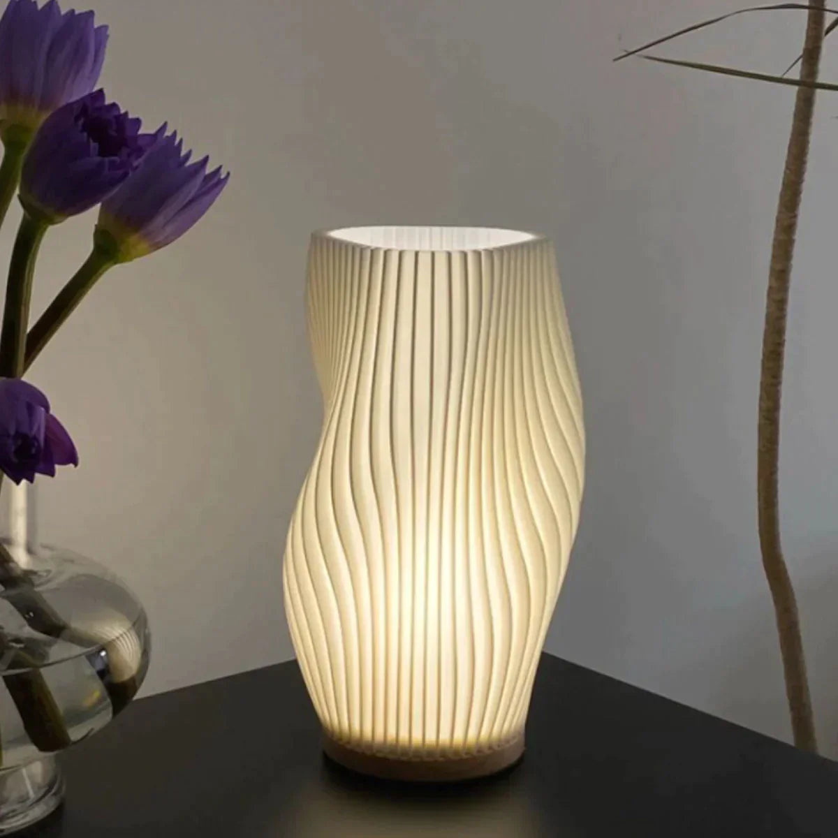 Lampe Sereine Wavecrest - Luminaire Décoratif Moderne pour Salon-5